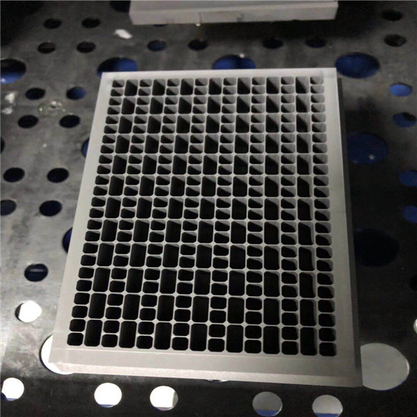 東洋石墨I(xiàn)G-70 東洋石墨I(xiàn)G-70