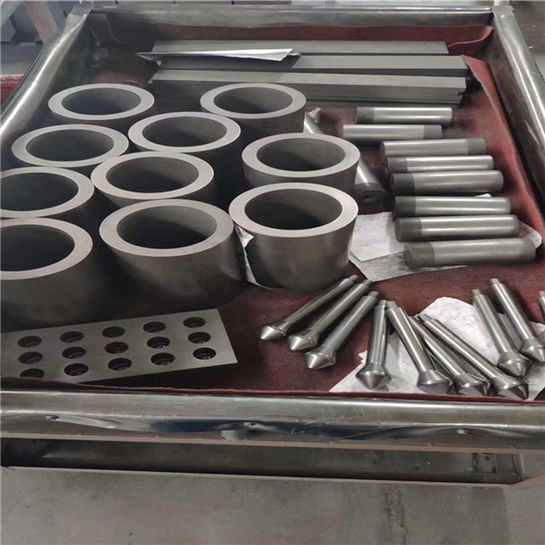 高純高強度石墨制品介紹 高純高強度石墨制品介紹